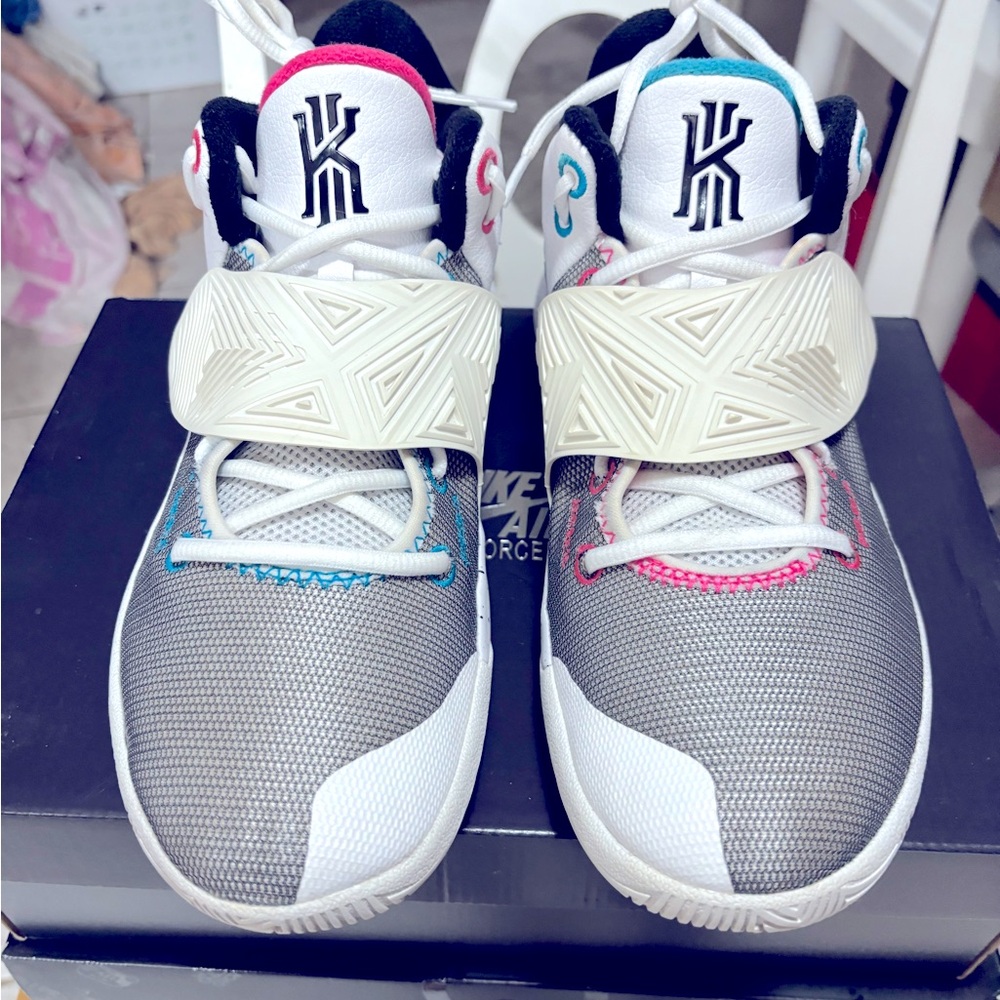 Nike Kyrie Flytrap 3 - South Beach size 10